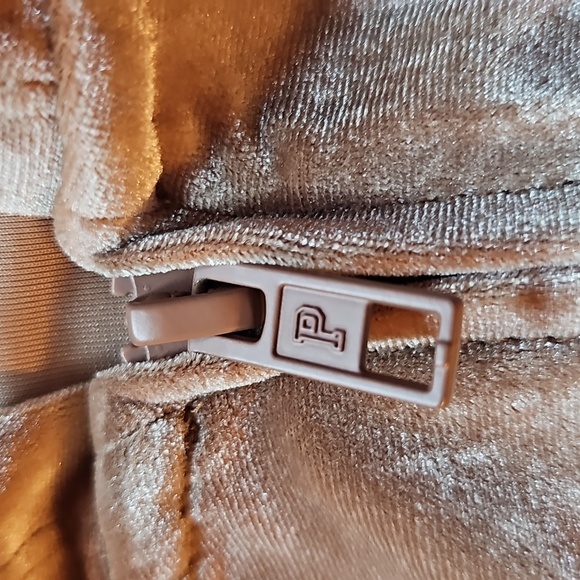 PINK Victoria's Secret Brown Cropped Velour Hoodie Size M - Picture 5 of 7